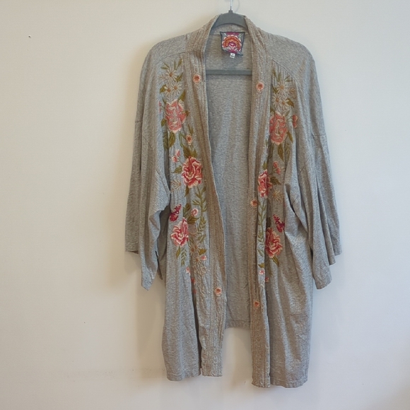 Johnny Was Sweaters - Johnny Was Gray and pink embroidered Boho Kimono Cardigan Women Sz 2XL